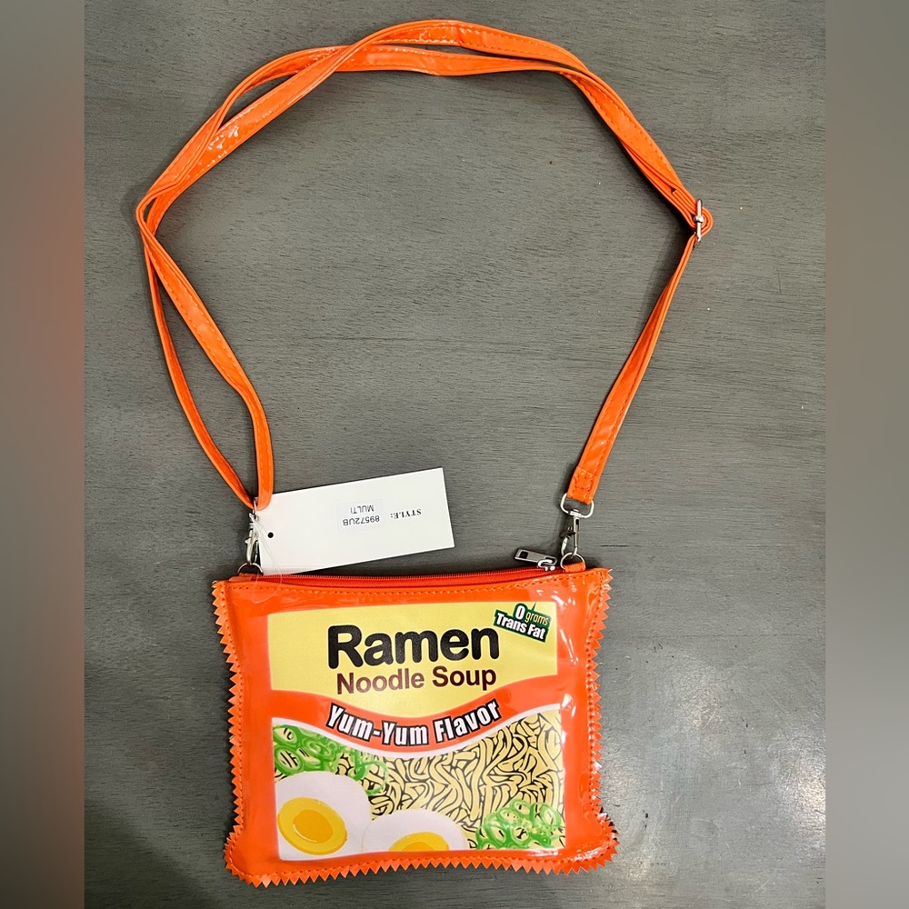 NWT Ramen Noodle Soup mini purse